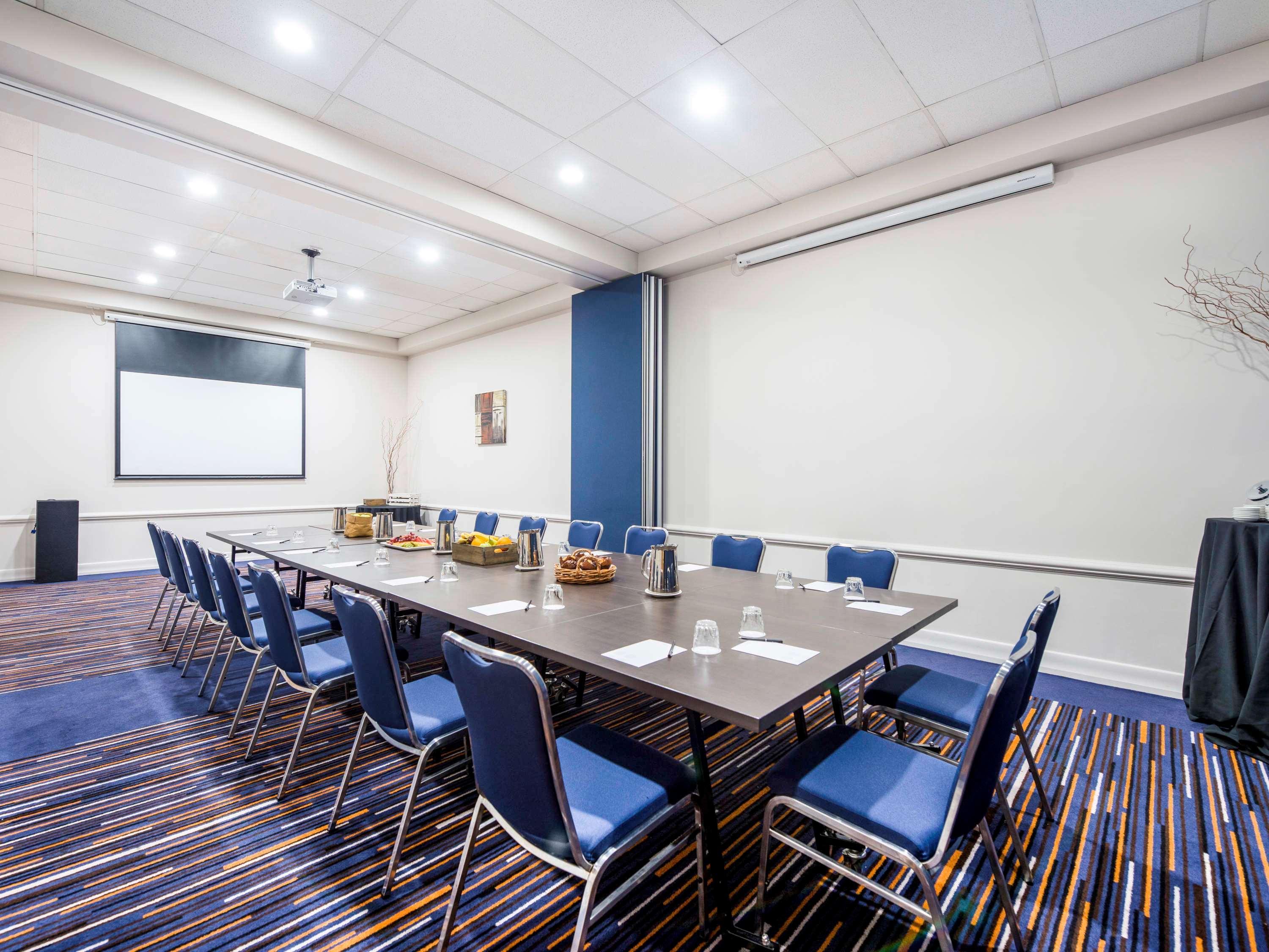 Novotel Melbourne Глен-Уэверли Экстерьер фото