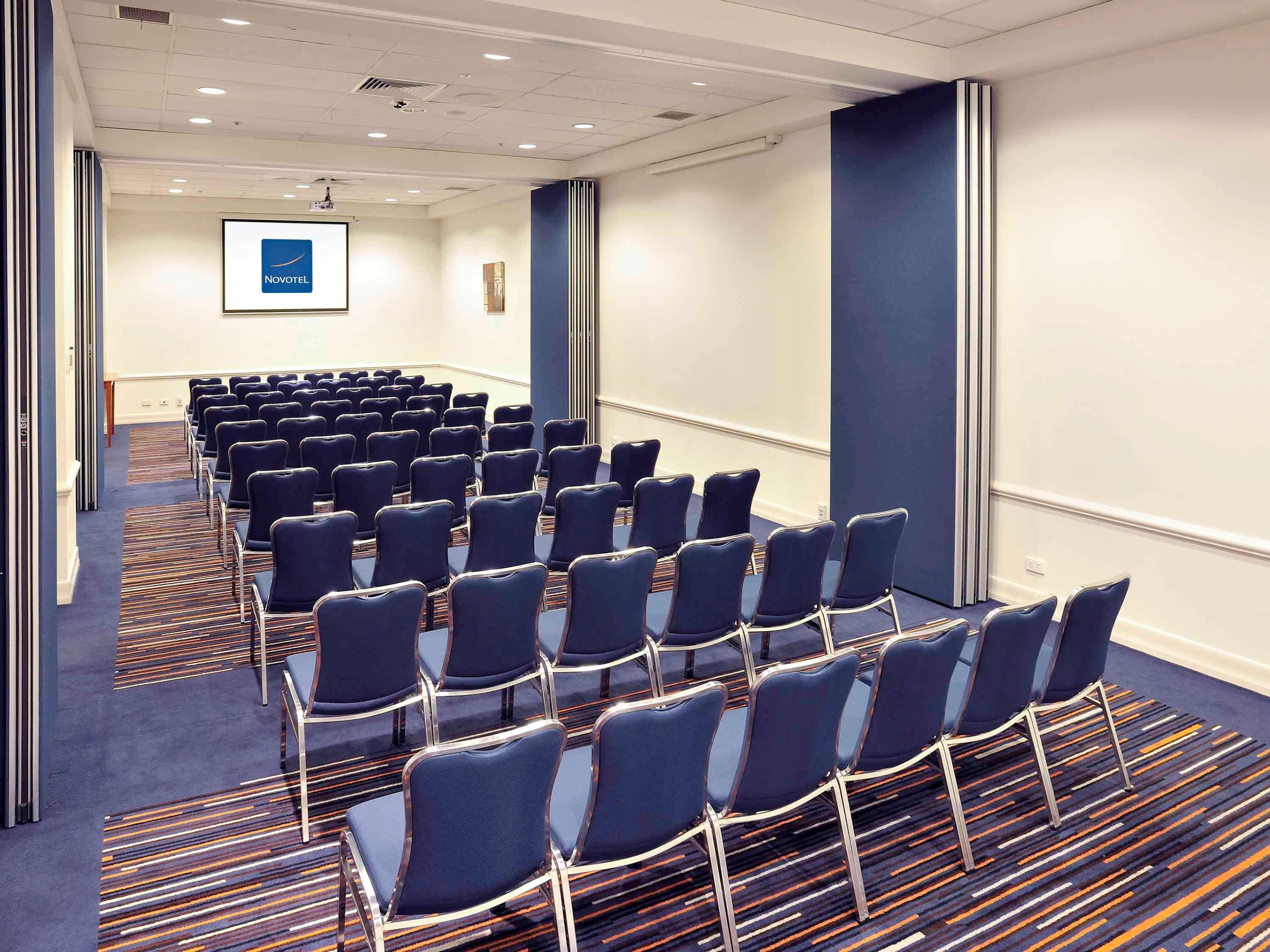 Novotel Melbourne Глен-Уэверли Экстерьер фото