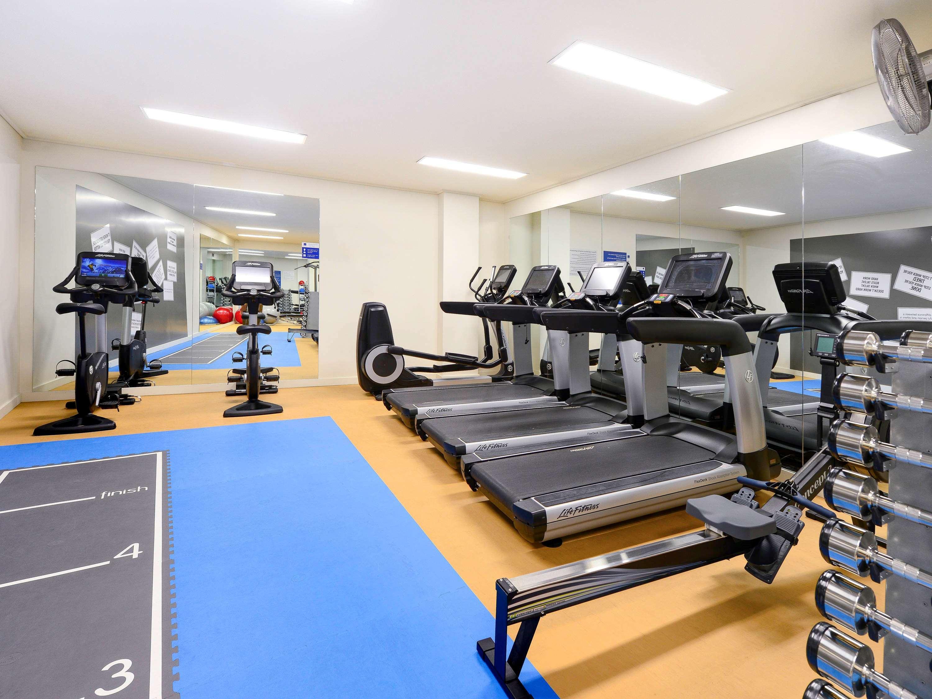 Novotel Melbourne Глен-Уэверли Экстерьер фото